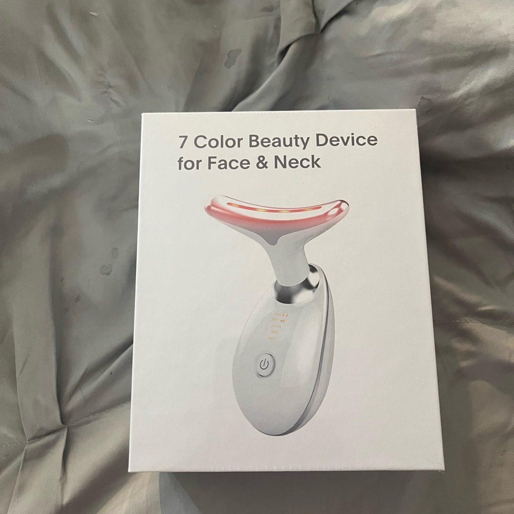 7 Color Beauty Device for Face & Neck